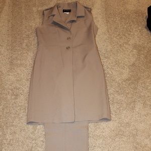 Dress pants suit